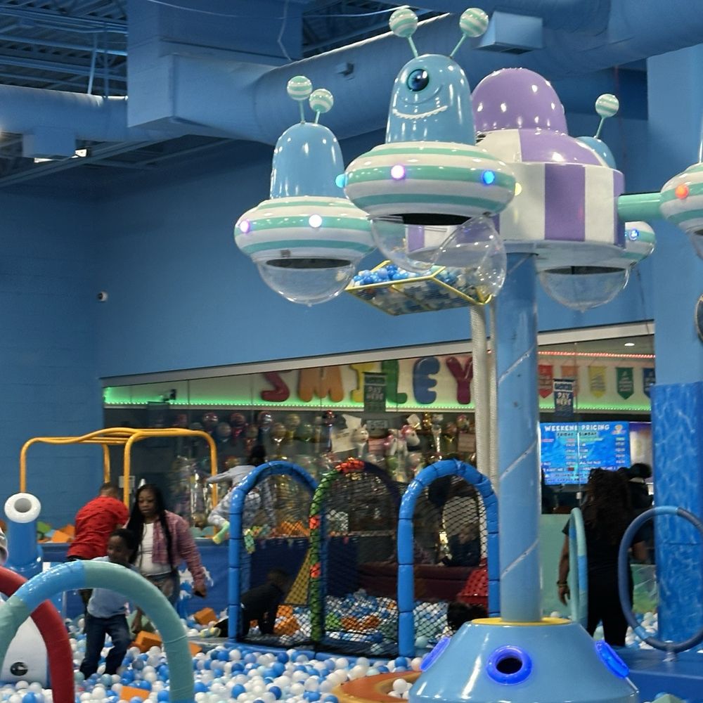 Featured image for the indoor play spaces near me guide