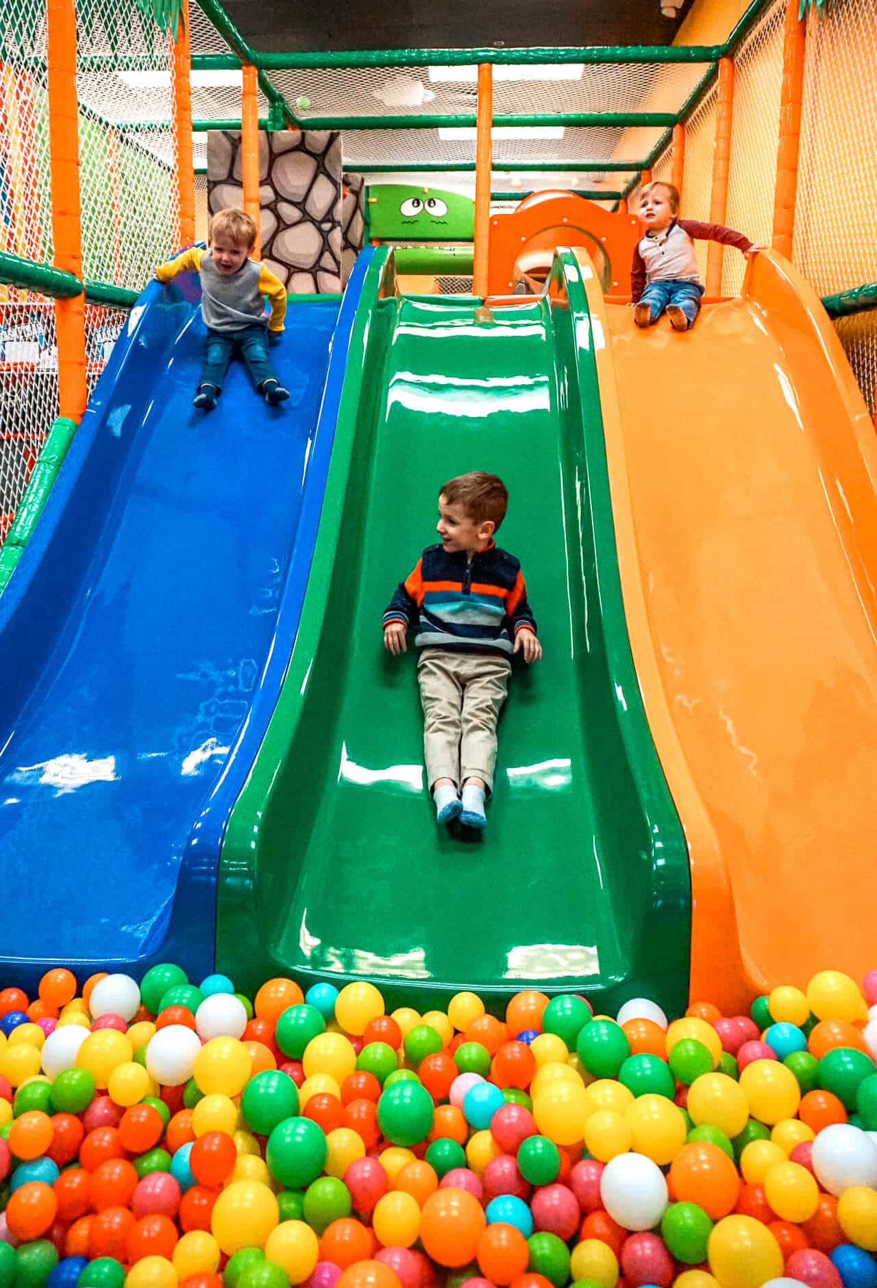 Featured image for the inside play places near me guide