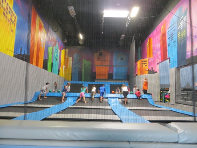 Featured image for the urban jungle trampoline park guide